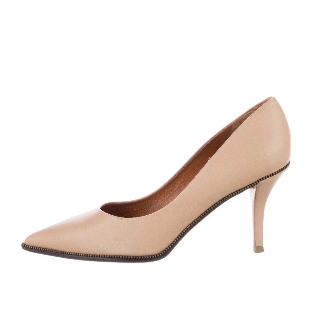 Givenchy Pointed sexy nude heels. Worn once